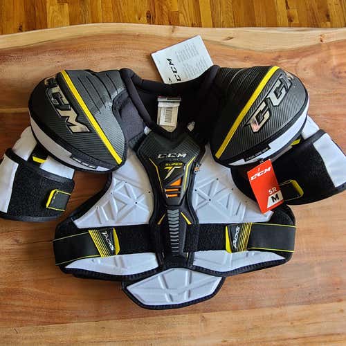 New Senior Medium CCM Super Tacks Shoulder Pads