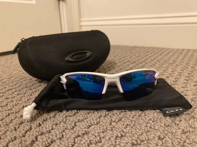 NEW Oakley Flak 2.0 Sunglasses