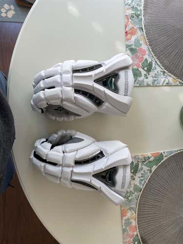 White New Player's Maverik Rome 13" Lacrosse Gloves