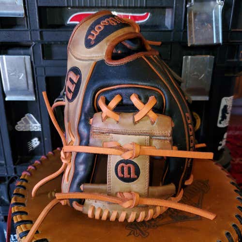 Wilson  A2000  Glove