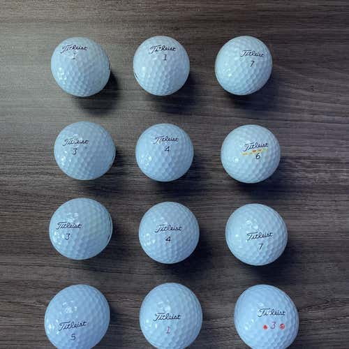 White Used Titleist Pro V1 12 Pack (1 Dozen) Balls + 3 Mystery Balls