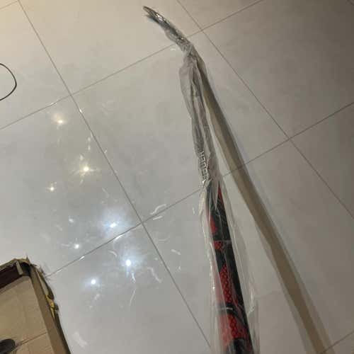 Bauer Vapor FlyLite P92 87 Flex Right Hand Hockey Stick