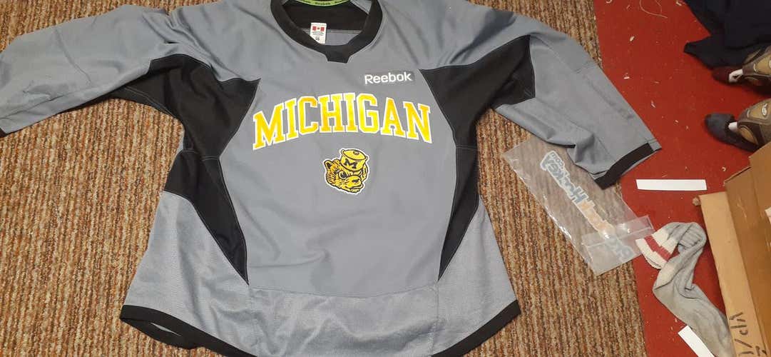 Michigan Size 56 Michigan Reebok 3.0 Practice Jersey Pro Stock