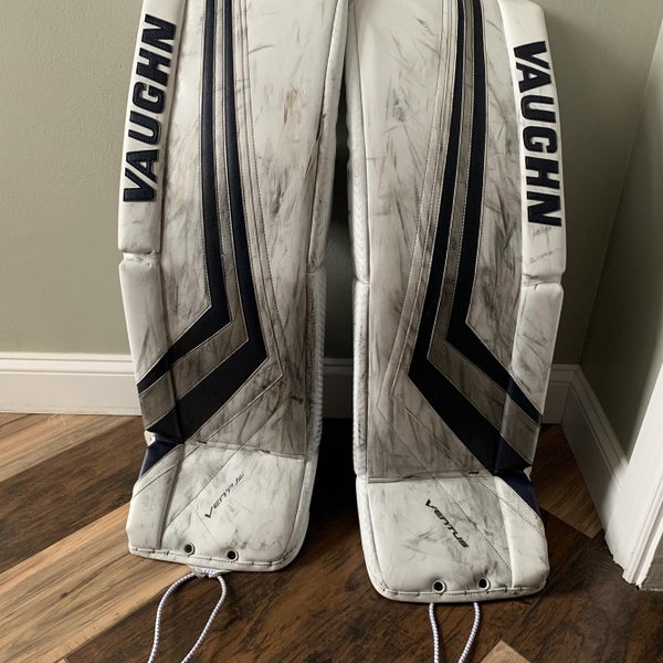 Senior 35" Vaughn Ventus SLR2 Pro Stock Goalie Leg Pads