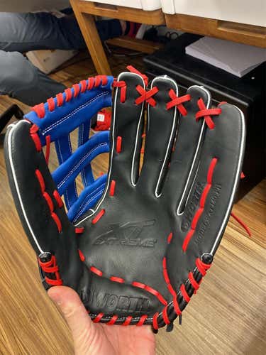 Black Adult Right Hand Throw XT Extreme 14" Baseball Glove