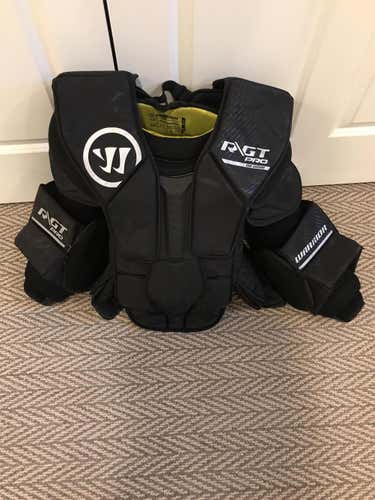 Senior Medium Warrior Ritual GT Goalie Chest and Arm Protector Goalie Chest Protector