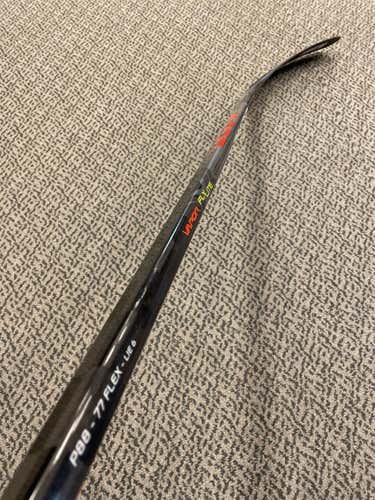 Senior Left Hand Vapor FlyLite P88 77 Flex Hockey Stick