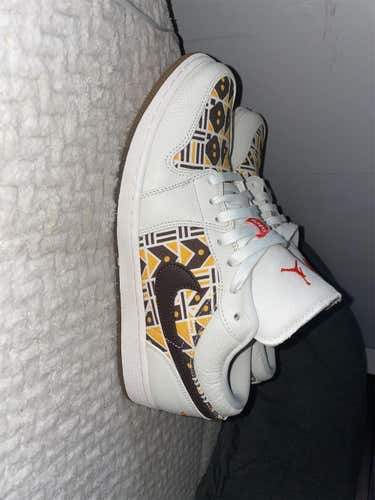 Yellow Unisex Size 11.5 (Women's 12.5) Air Jordan