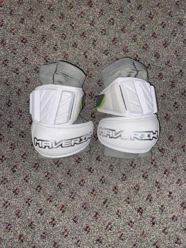 New Large Maverik Max Arm Pads