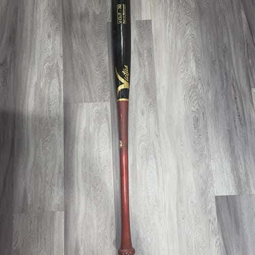 Victus V-Cut 32 Inch Wood Bat