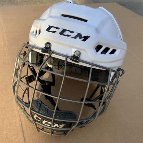 White Used Small CCM FL500  Helmet