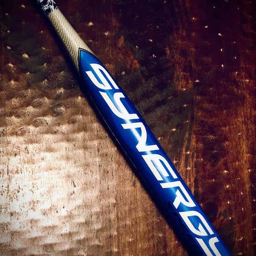 2010 Easton Composite Synergy Speed (-9) 25 oz 34" Fast pitch SoftballBat