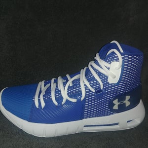 Blue New Size 6.0 (Women's 7.0) Under Armour Shoes