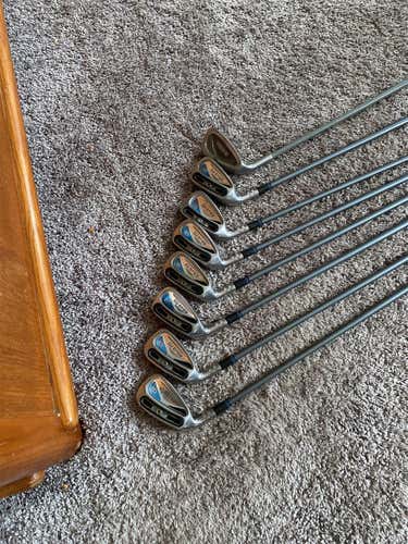 Men's Left Hand Stiff Flex Graphite Shaft Iron Set