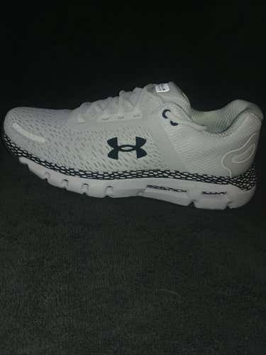 White New Women's Size 6.5 (Women's 7.5) Under Armour Shoes