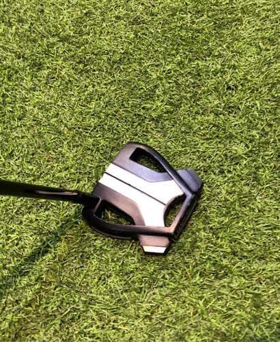TaylorMade Used Right Handed Men's Mallet Putter