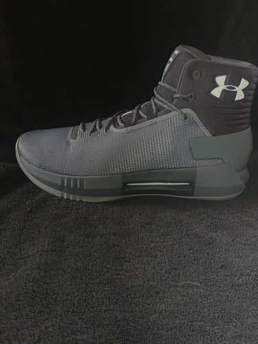 New Size Men's 16 Under Armour Shoes