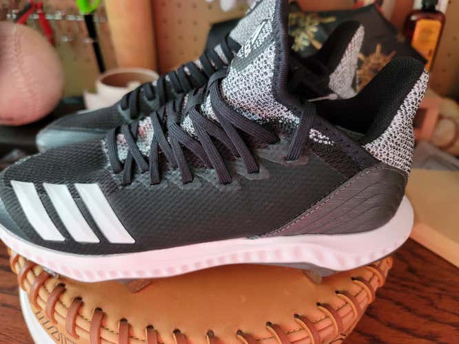 New Size 6.5  Adidas icon bounce hybrid