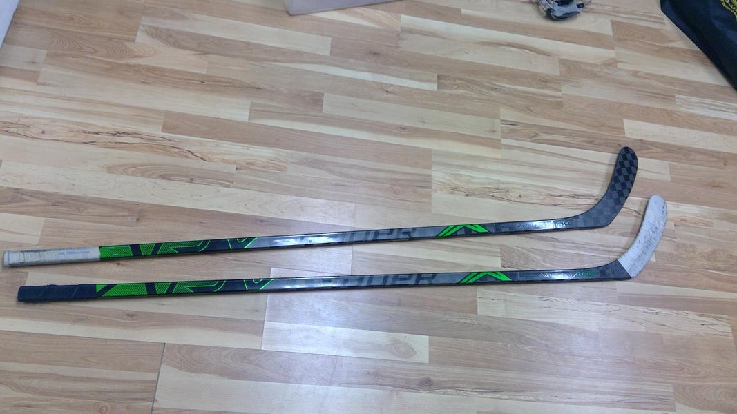 Used Right Handed Senior Bauer Vapor ADV Hockey Stick (1 left) IN REALLY GOOD CONDITION