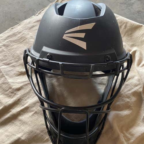 Intermediate Easton Catcher's Set