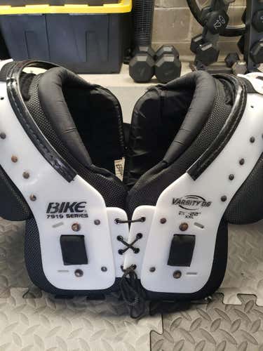 Used XXL Other Shoulder Pads