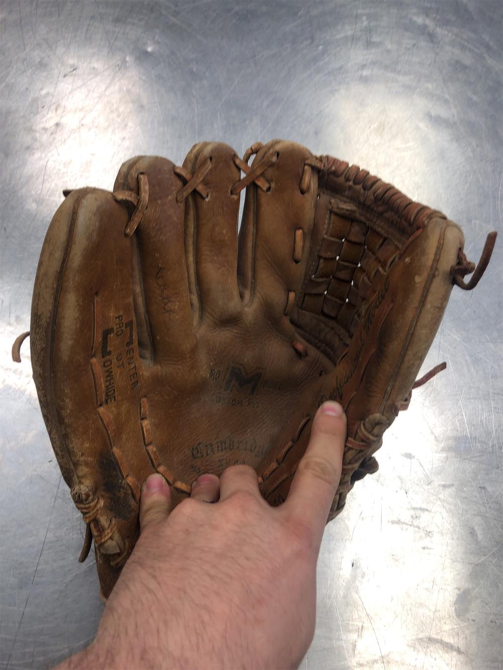 Dick's sporting goods baseball glove | SidelineSwap