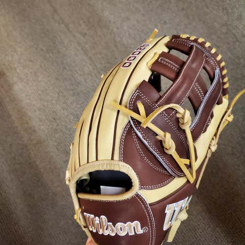 WIlson A2000 Baseball Glove 1799 12.75" Right Hand Throw