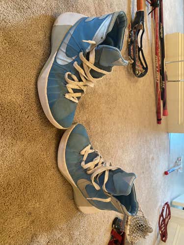 Blue Men's Size 10 (Women's 11) Nike Shoes