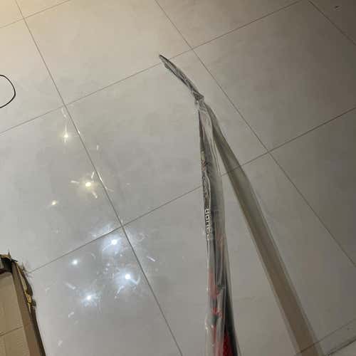 Bauer Vapor FlyLite P92 65 Flex Right Hand Hockey Stick