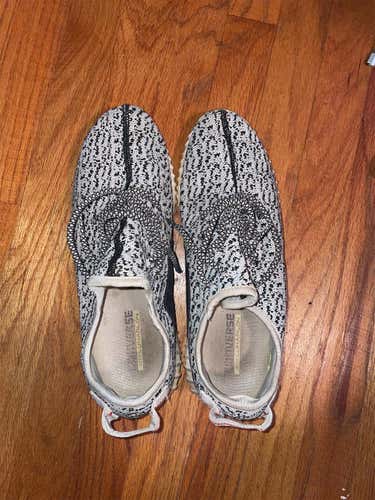 White Men's Size Men's 10.5 (W 11.5) Adidas Shoes