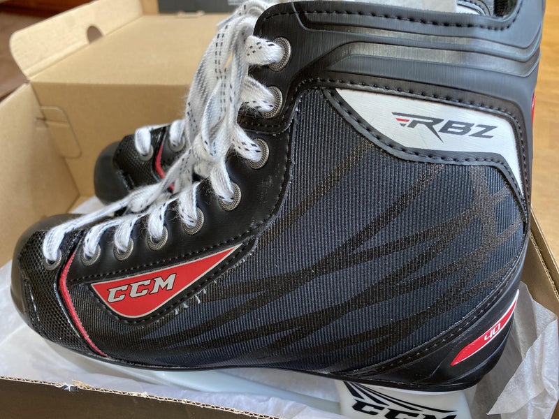 Like New — Junior CCM RBZ 40 Hockey Skates Size 6