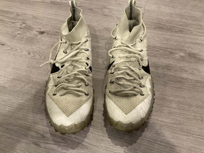 White Used Adult Men's Size 11 (Women's 12) Turf Cleats Nike Low Cut