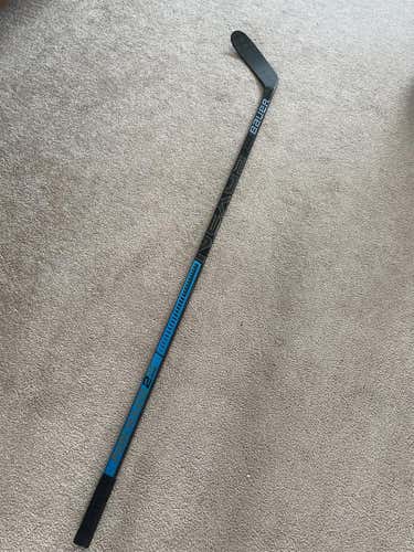 New Left Hand Nexus 2N Pro Toe Pattern Pro Stock Hockey Stick