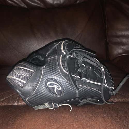 Black High School/College Pitcher's Heart of the Hide 11.75" Baseball Glove