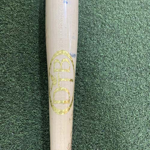 Used Dovetail 34" Bat