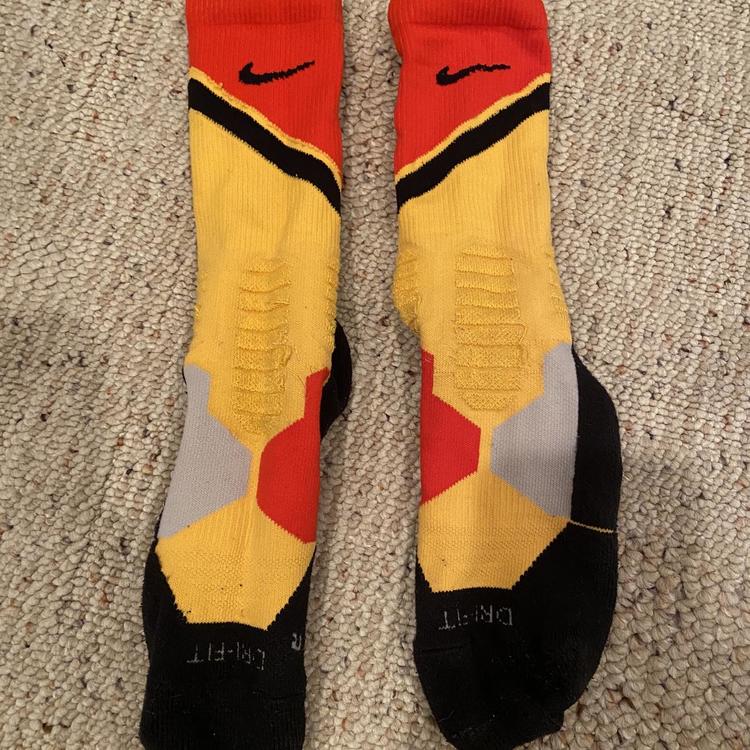 elite socks mid