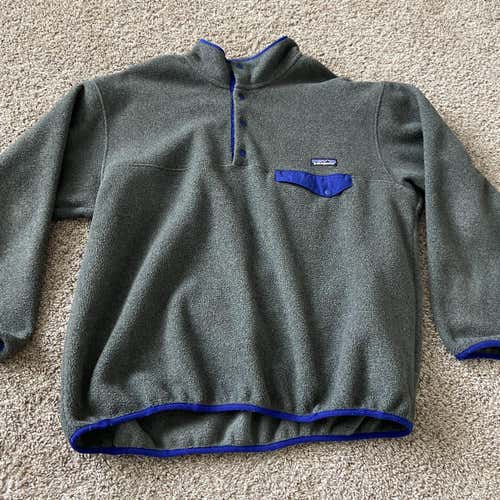 Gray Adult Large Patagonia Synchilla Pullover