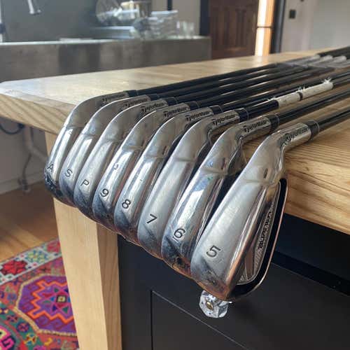 Women's Right Handed Burner Ladies Flex Graphite Shaft Iron Set