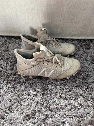 White Adult Size 10 (Women's 11) New Balance Cleats