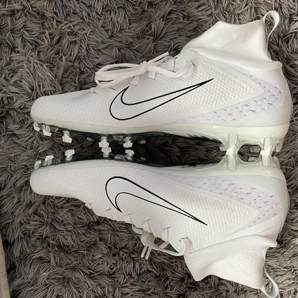 White Adult Size 11 (Women's 12) Nike Cleats