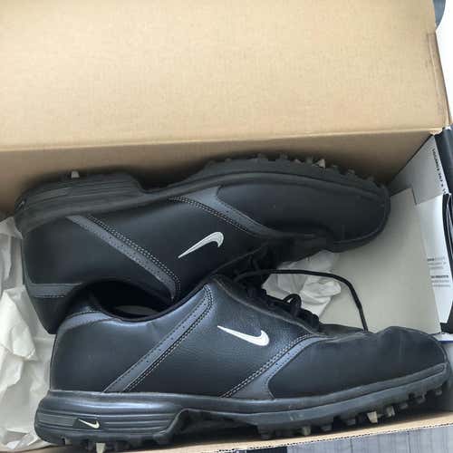 Nike Men’s Heritage Size 10.5 Golf Shoes