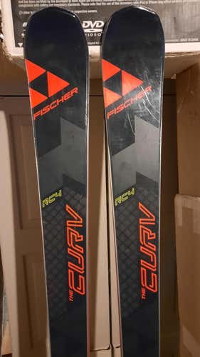 Used Fischer The Curv  Skis With Bindings Max Din 17