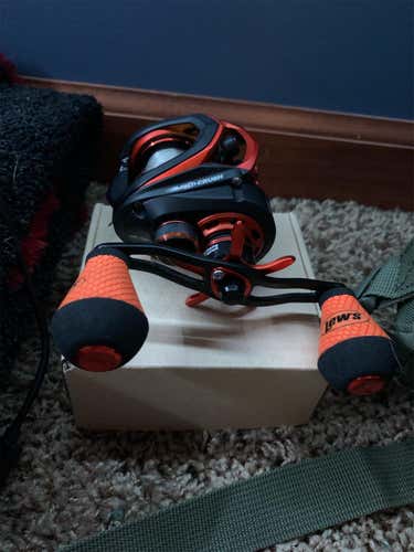 New Lews Mach Crush Reel (off Combo)