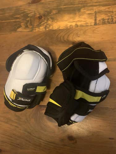 New Junior Large CCM Tacks 9060 Elbow Pads