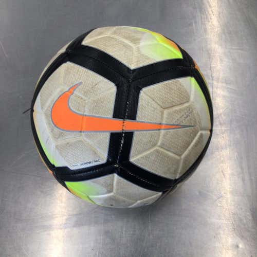 Used Nike Nike Strike Soccer Ball 4 Soccer Balls