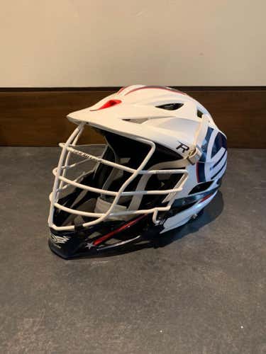 White Adult Player's Cascade R Helmet