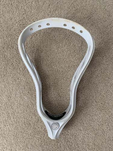 White Used Defense Unstrung Tank Head