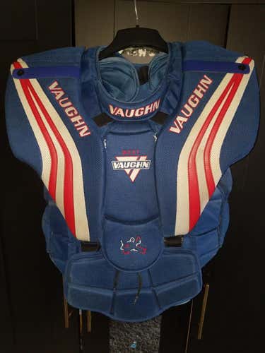 Used Custom Vaughn Ventus SLR Goalie Chest Protector Pro Stock SIZE LARGE