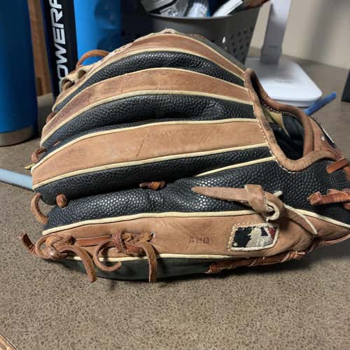 Brown High School/College Infield A2K 11.25" Baseball Glove