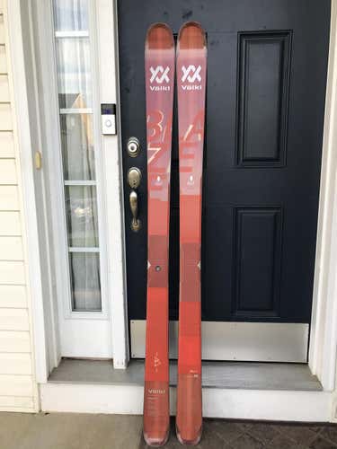 New Volkl Blaze 94 Skis, 179